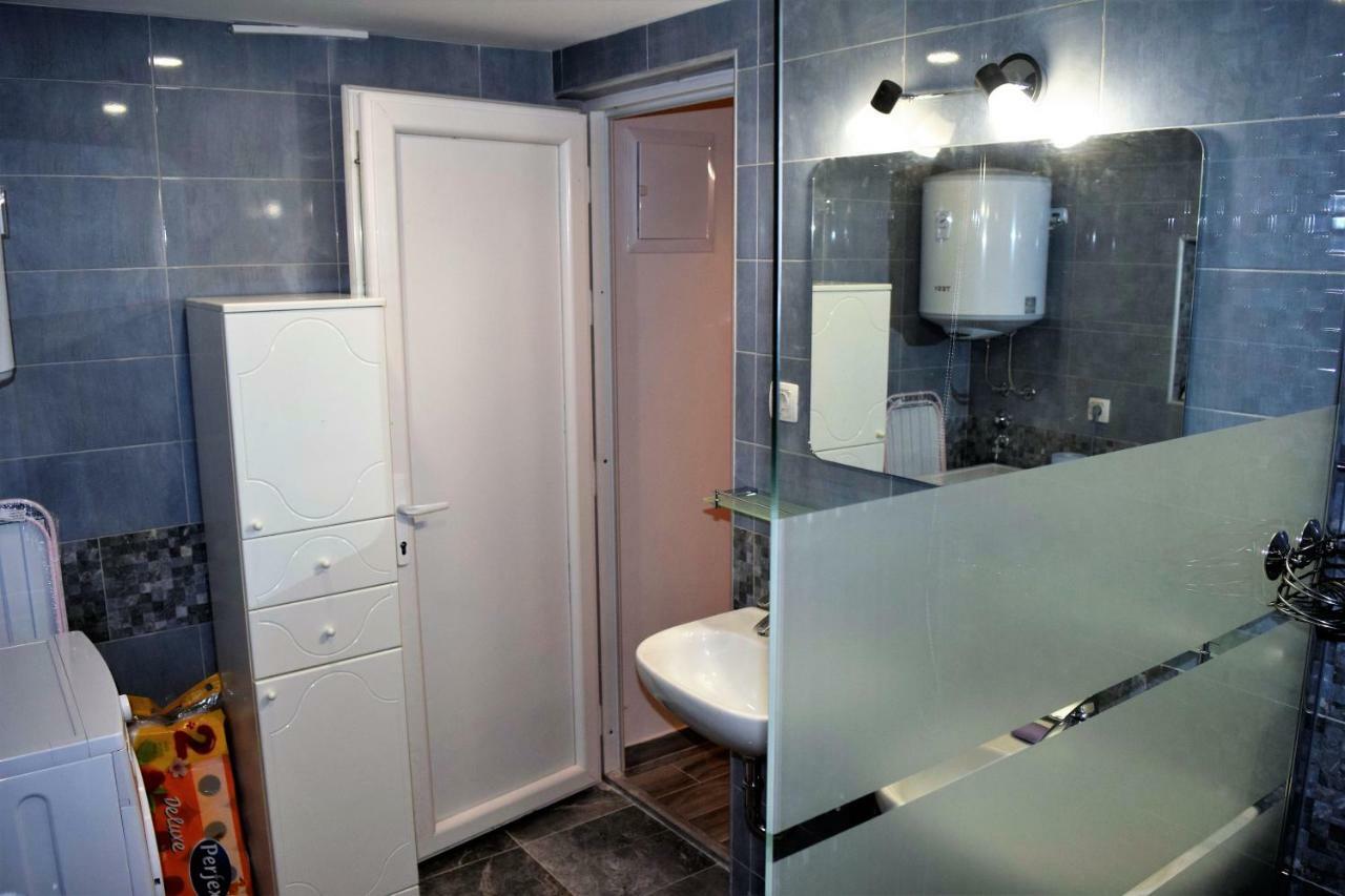 Veritas Apartments Mlini Bagian luar foto
